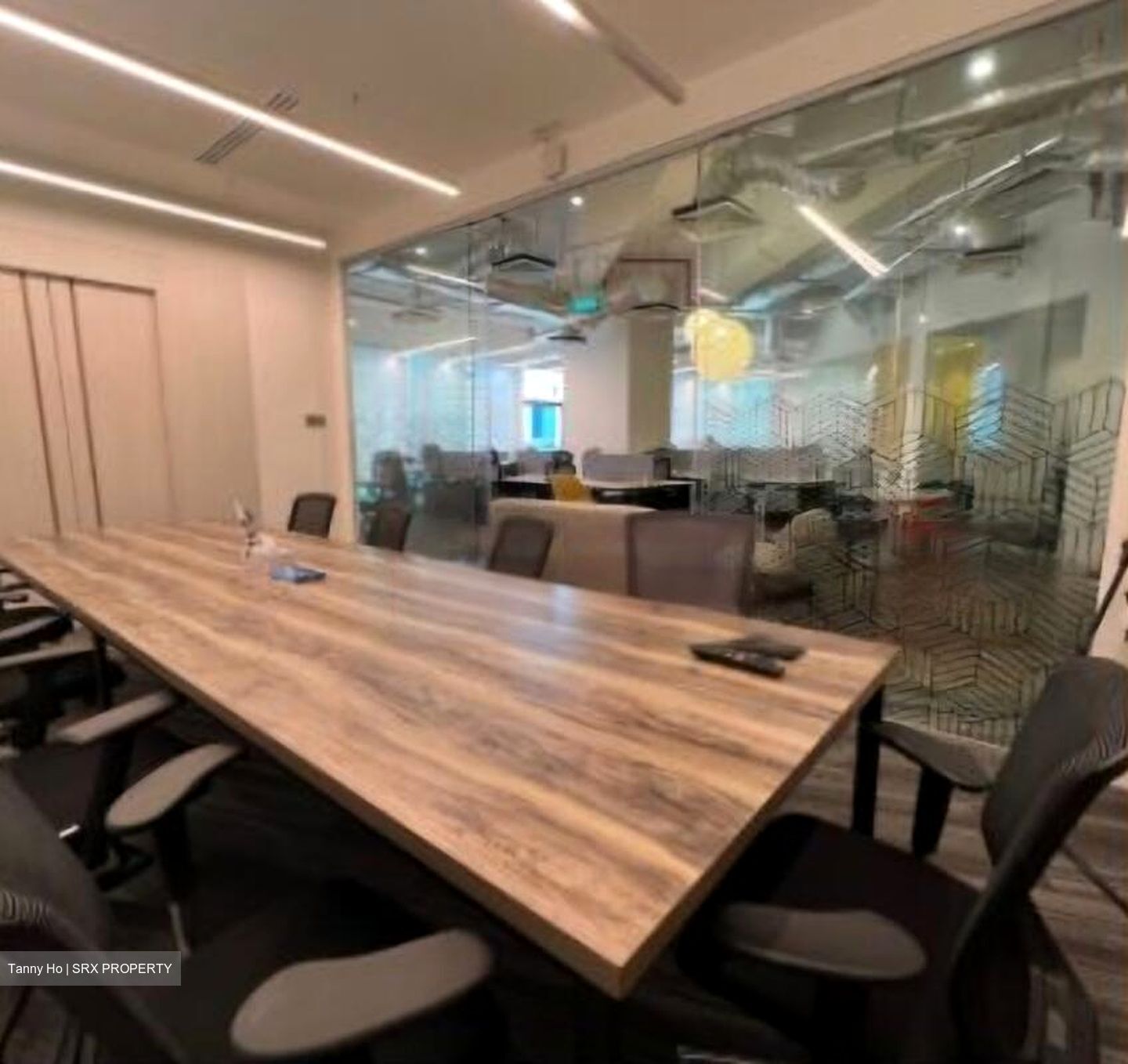 PLUS (D1), Office #453107371